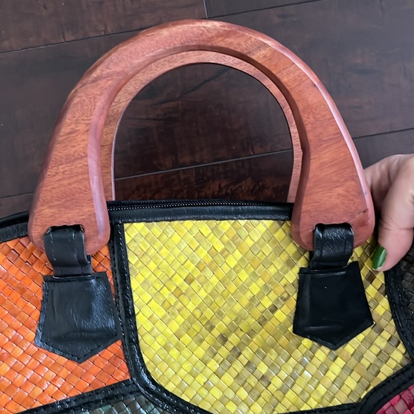 Vintage Style Woven Straw Patchwork Faux Leather Wooden Bag - Picture 8 of 12